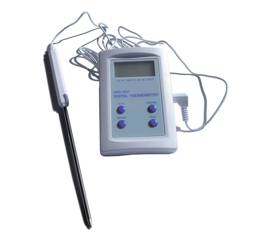 Elektronisches Thermometer für heißen Zucker.